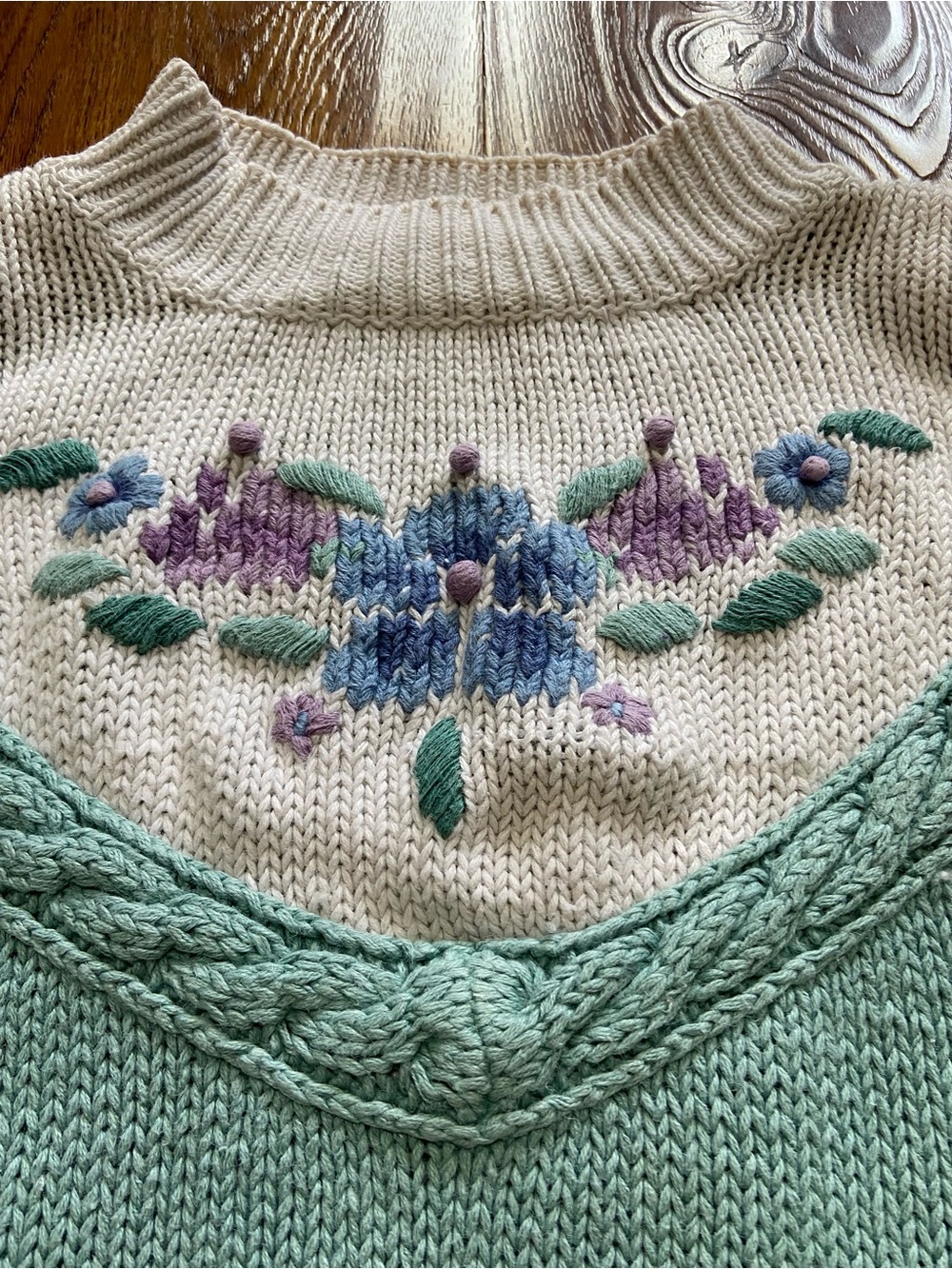 Vintage Jantzen Cream Yoke with Mint Body Floral Knit Sweater with wear - Picture 2 of 9